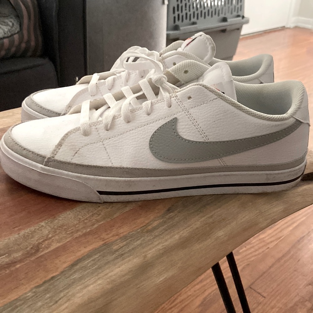 White Nikes retro style